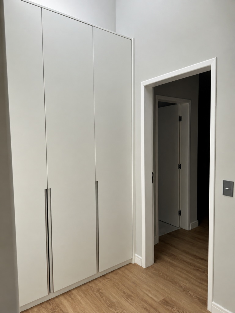 Sobrado mobiliado para alugar no Residencial Mantiqueira — 3 suítes