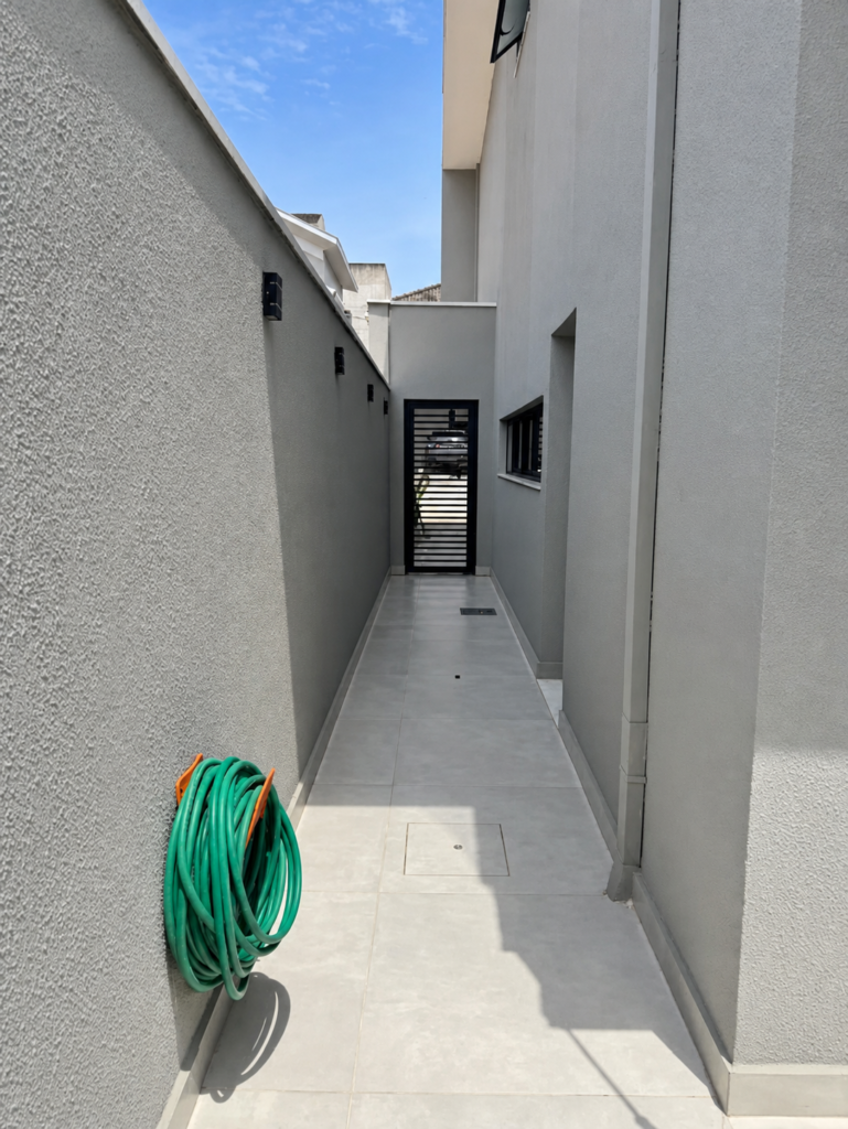 Sobrado mobiliado para alugar no Residencial Mantiqueira — 3 suítes
